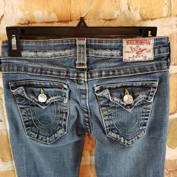 25 in women's jeans